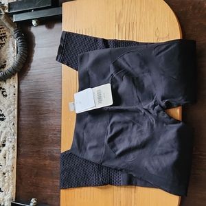 Now black fabletic leggings